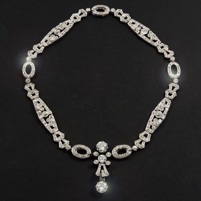 Art Deco Necklace Heads a Fine Jewellery Sale...