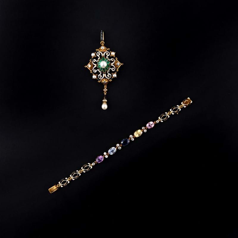 Duels for Jewels as Bids Soar over Estimate...
