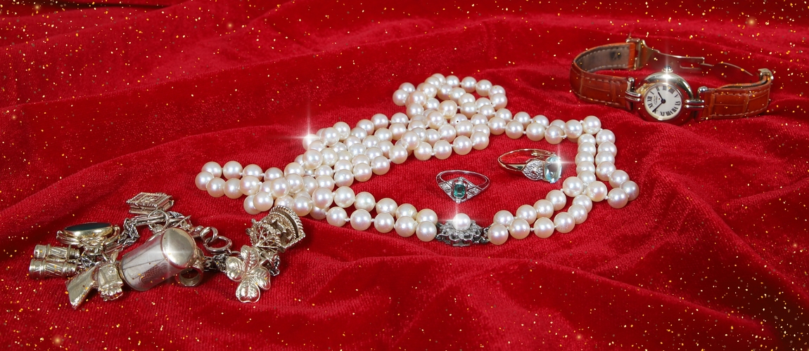 Christmas Gifts Banner Image